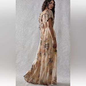 black and tan lace dress Elegant Black Nude Floral Lace Strap Deep V-Neck Gown M / Black Nude